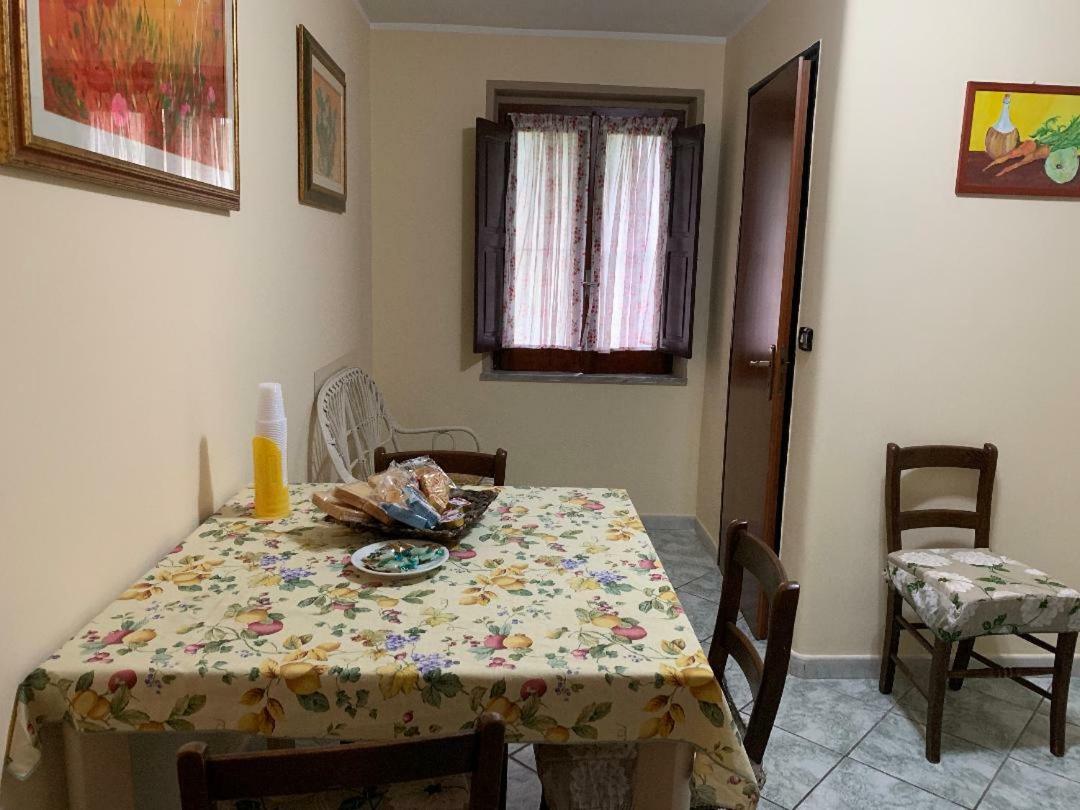 Il Normanno B&B Mileto Екстер'єр фото